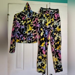 Junior's 2 Piece Jolie & Joy Outfit, size Medium